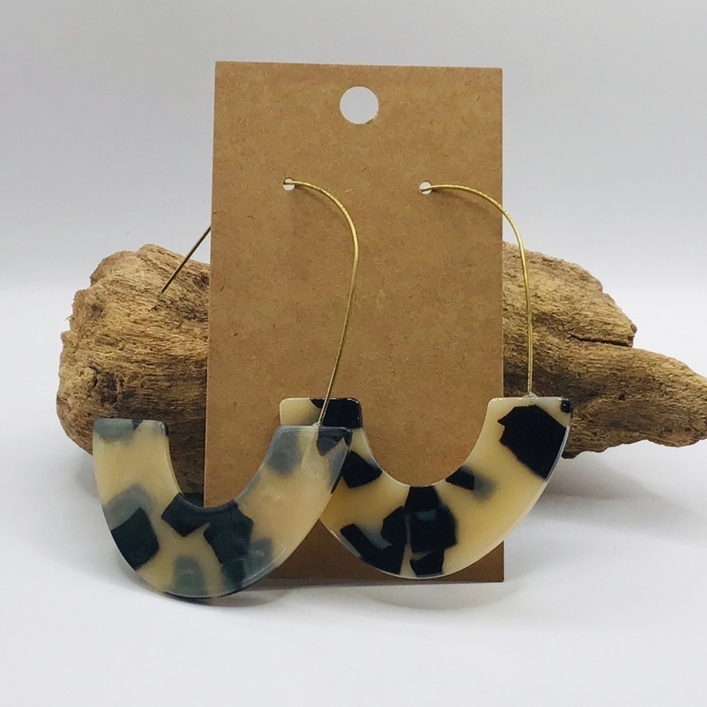EARRINGS Acrylic Resin Hook Black Tan U Shape Confetti Boho Minimalist Coastal